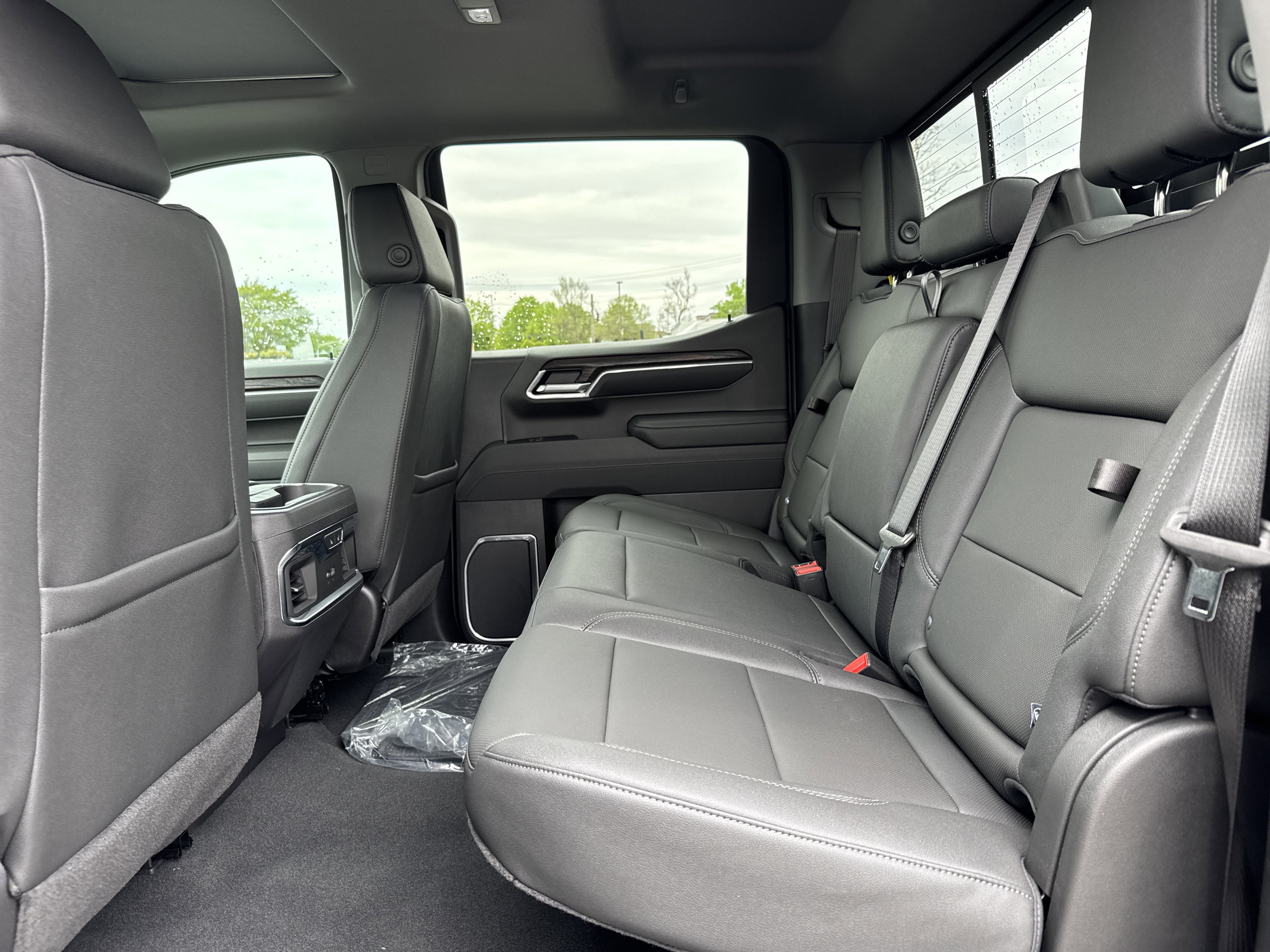 New 2026 GMC Sierra 1500 SLT w/ SLT Premium Plus Package AWD/4WD image 30