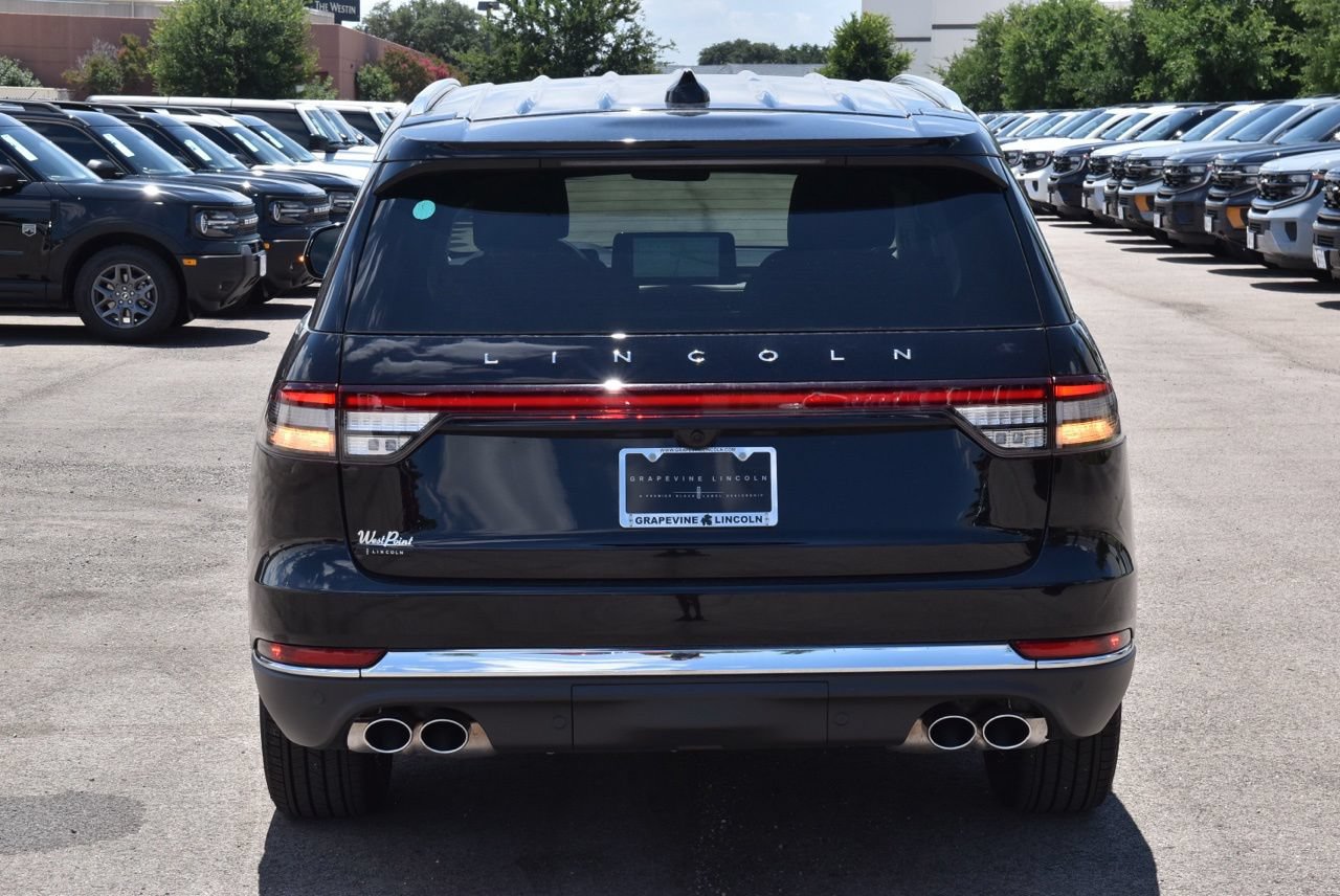 New 2026 Lincoln Aviator 2WD image 8