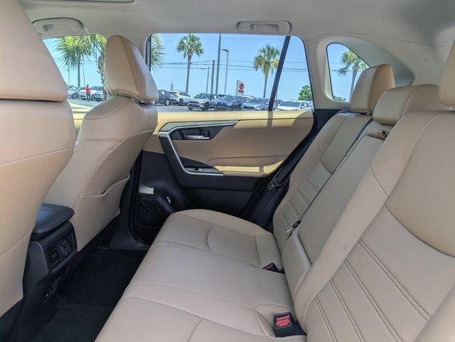 Used 2022 Toyota RAV4 XLE Premium FWD image 14