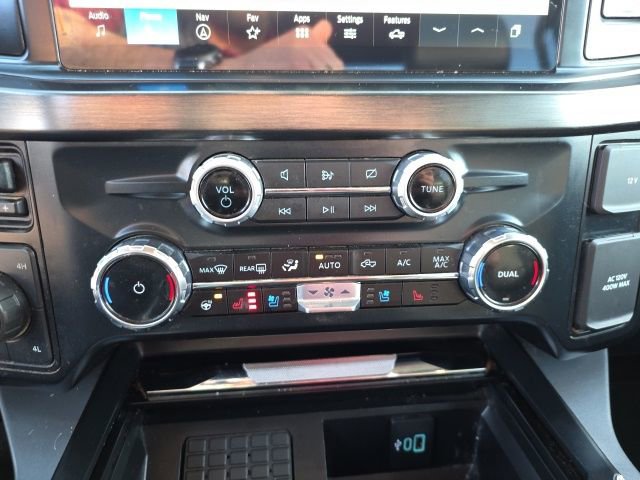 Used 2023 Ford F350 Lariat w/ Chrome Package image 23