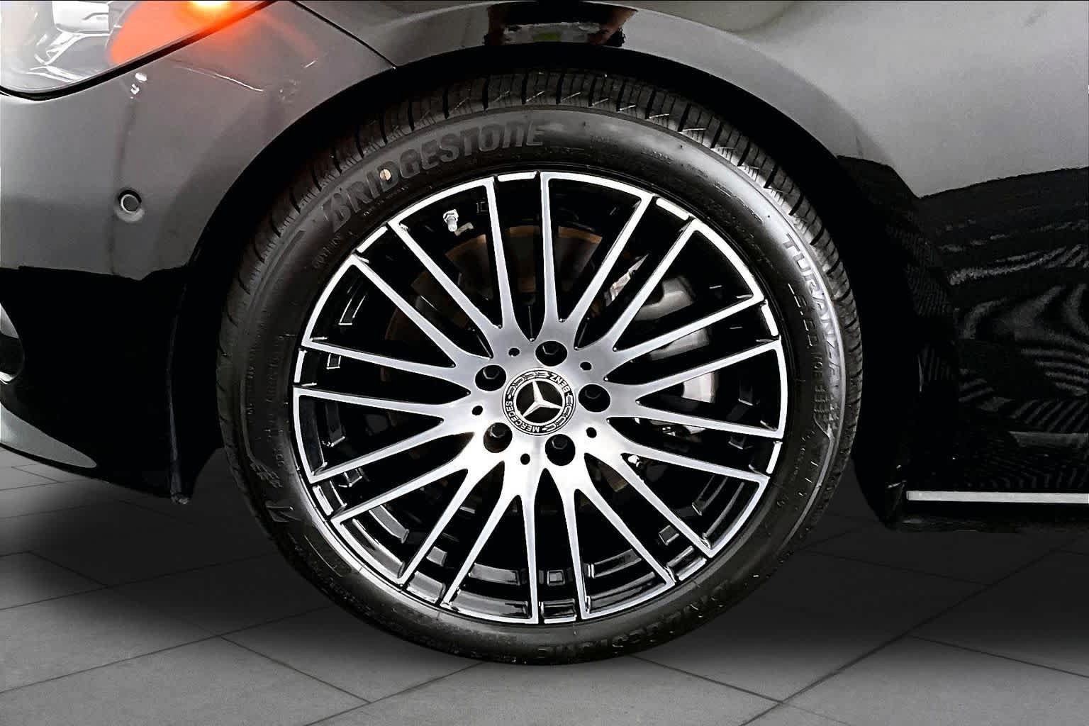 Used 2024 Mercedes-Benz C 300 4MATIC Sedan image 11
