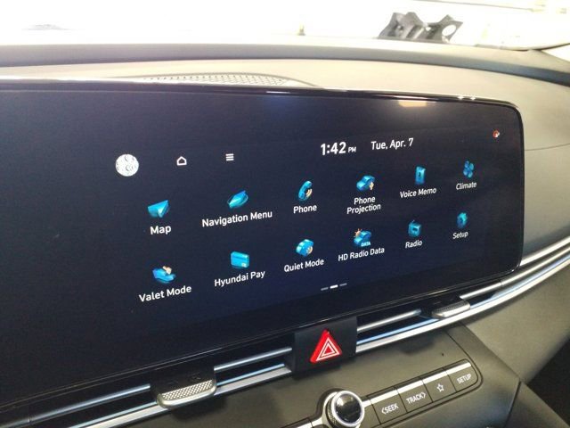 Certified 2025 Hyundai Elantra SEL w/ Cargo Package image 6