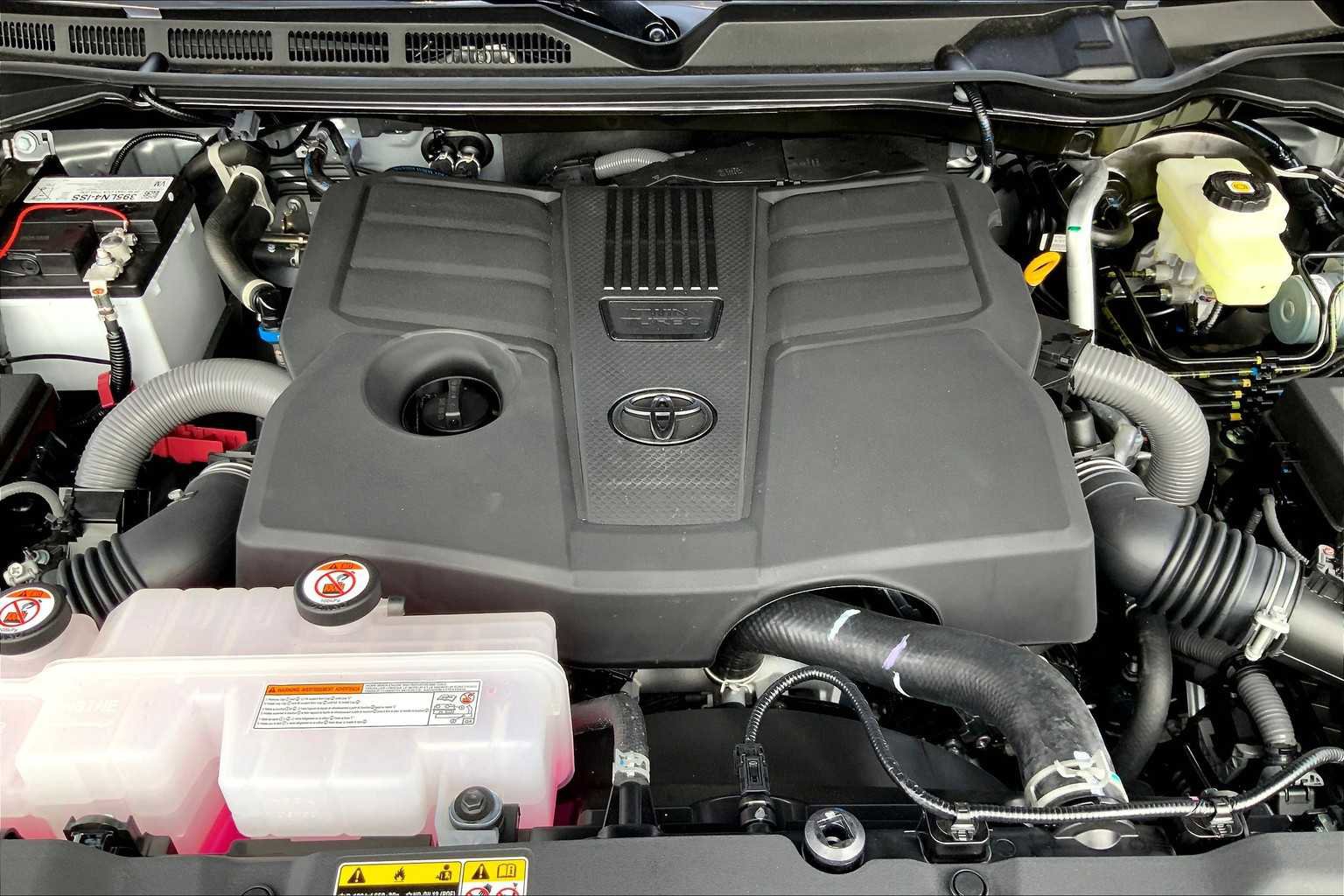 Used 2025 Toyota Tundra SR5 image 15