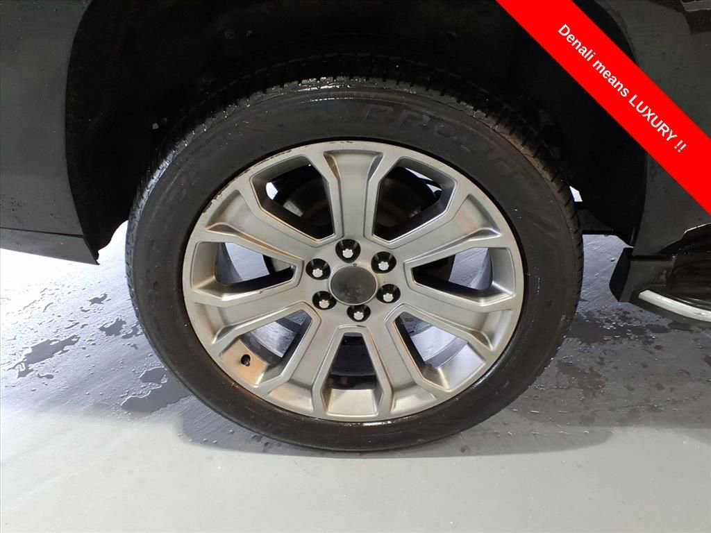 Used 2018 GMC Yukon Denali image 11