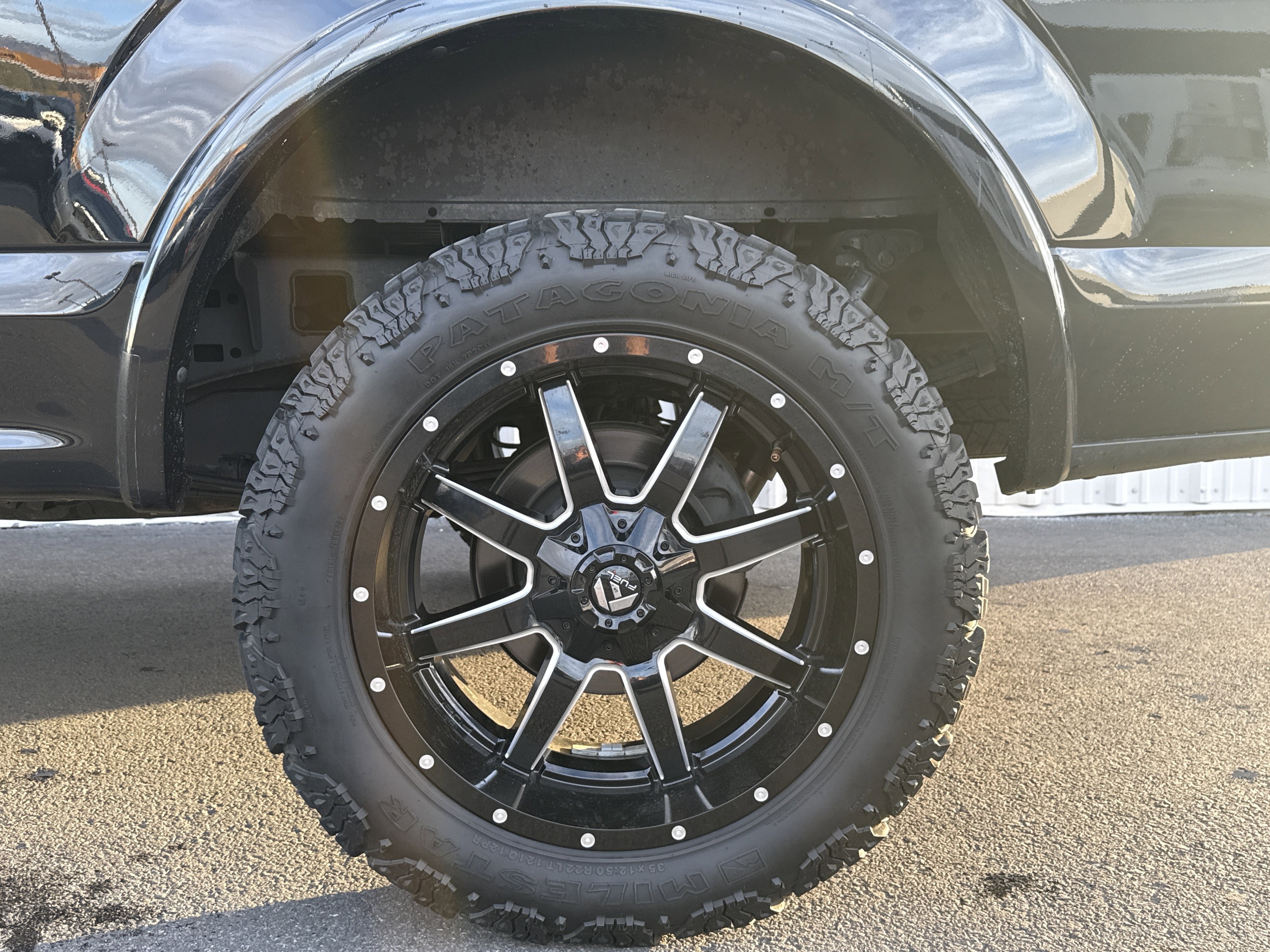 Used 2017 Ford F150 Lariat image 3