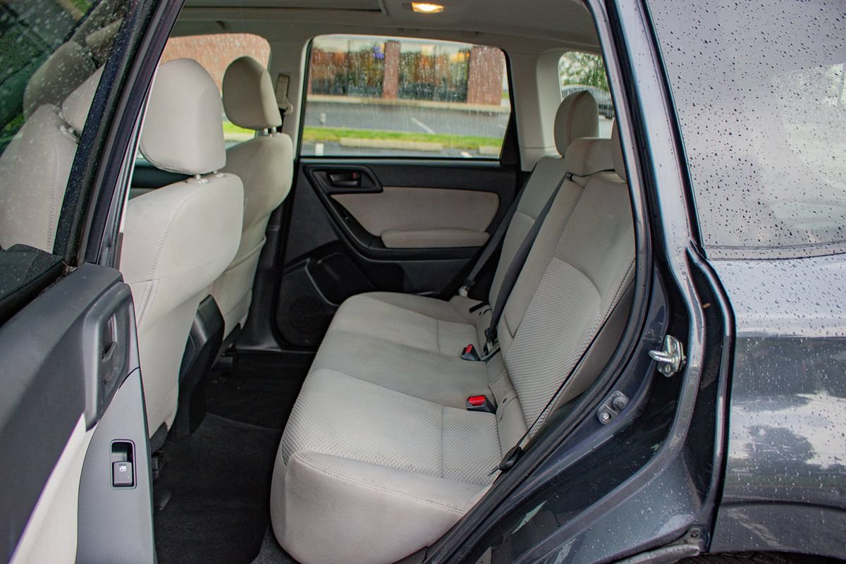 Used 2015 Subaru Forester 2.5i Premium AWD/4WD image 14