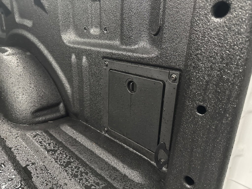 New 2025 Ford F150 XLT w/ Equipment Group 302A MID image 33