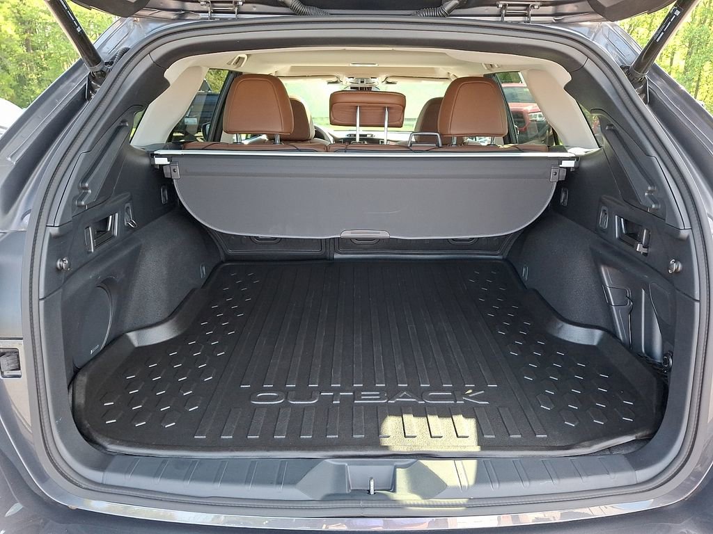 Used 2023 Subaru Outback Touring XT AWD/4WD image 28