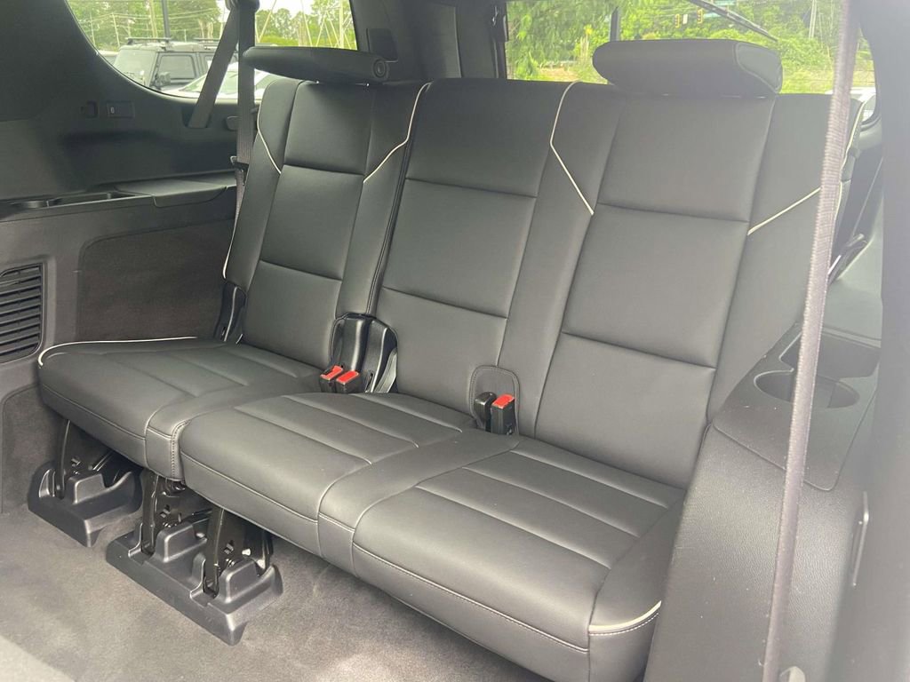 Certified 2025 Cadillac Escalade ESV Premium Luxury w/ LPO, Radiant Package AWD/4WD image 12