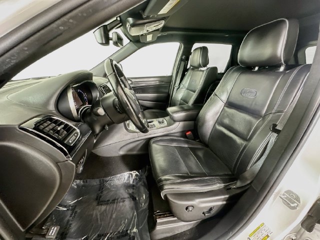 Used 2019 Jeep Grand Cherokee Overland AWD/4WD image 30