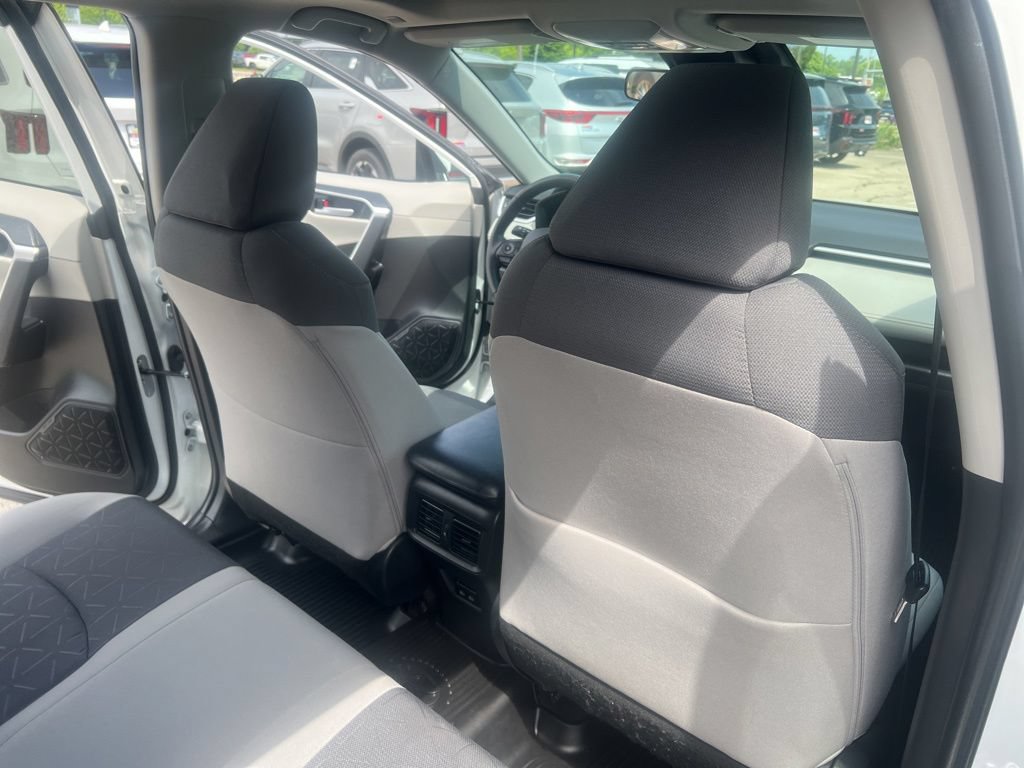 Used 2023 Toyota RAV4 XLE w/ Convenience Package AWD/4WD image 16