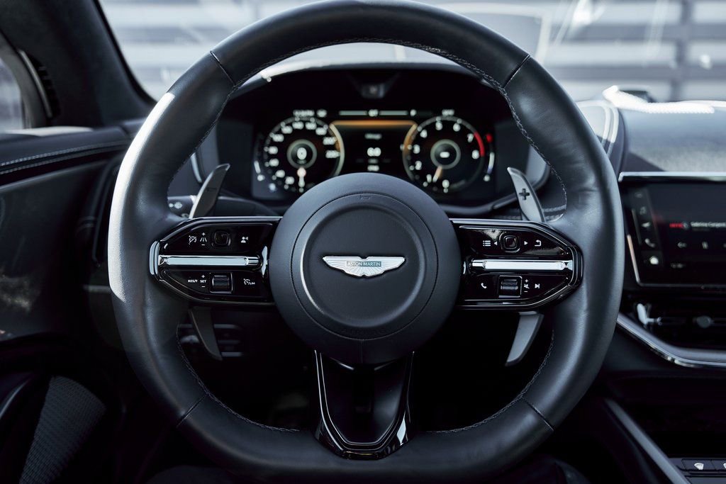 Used 2025 Aston Martin DBX 707 image 57