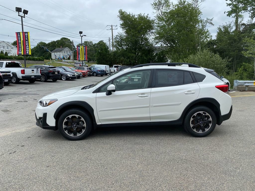 Used 2022 Subaru Crosstrek 2.0i Premium w/ Moonroof Package image 9