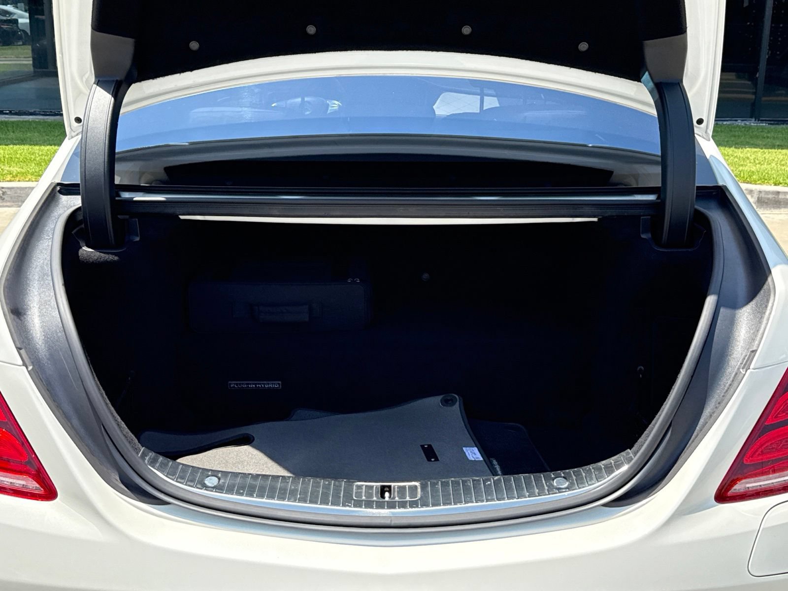 Used 2015 Mercedes-Benz S 550e Plug-In Hybrid Sedan image 16