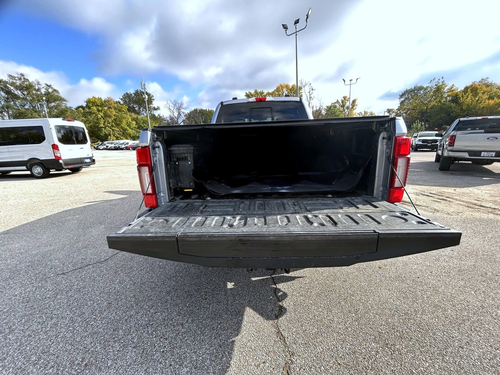 Used 2022 Ford F250 Platinum w/ FX4 Off-Road Package image 21