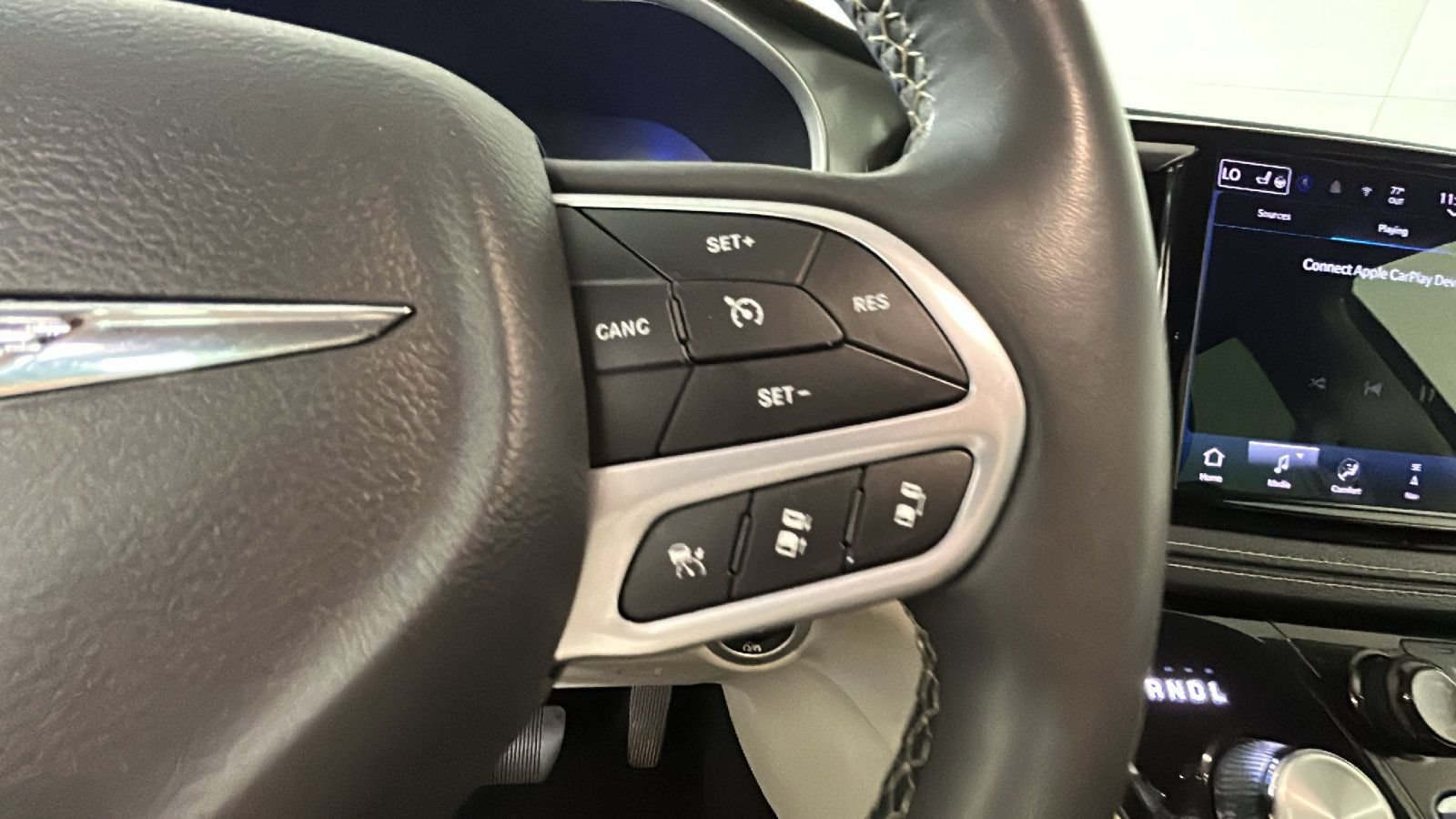 Used 2024 Chrysler Pacifica Limited FWD image 20