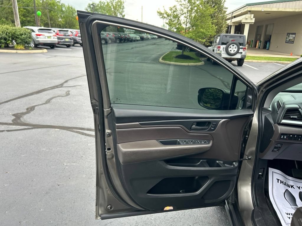 Used 2018 Honda Odyssey EX-L image 9