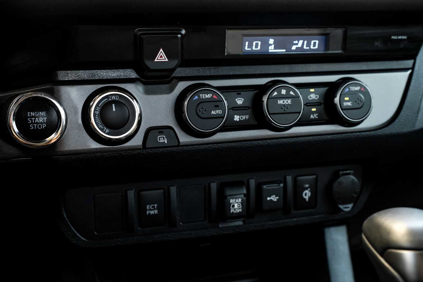 Used 2021 Toyota Tacoma TRD Off-Road AWD/4WD image 25