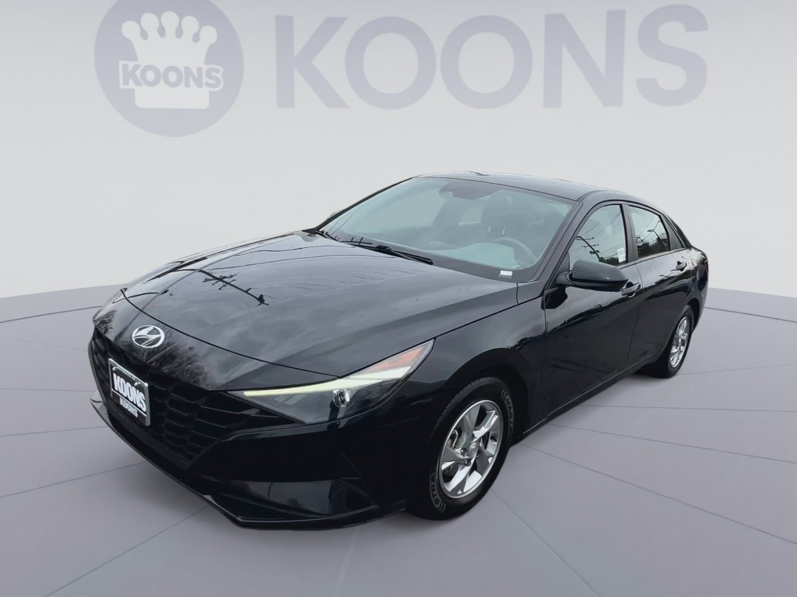 Used 2023 Hyundai Elantra SE image 5