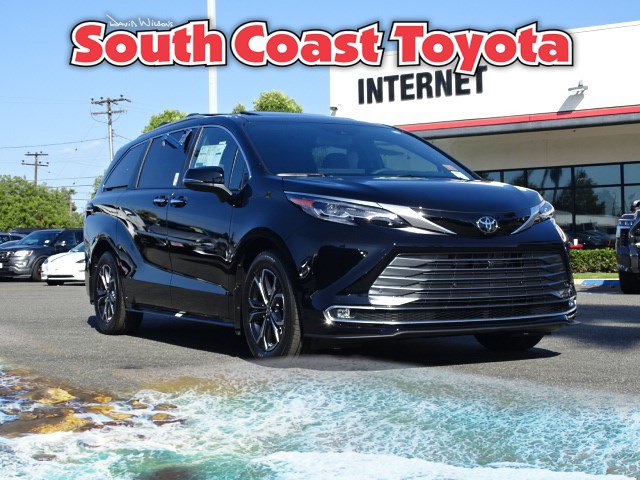 New 2026 Toyota Sienna Platinum AWD/4WD image 1