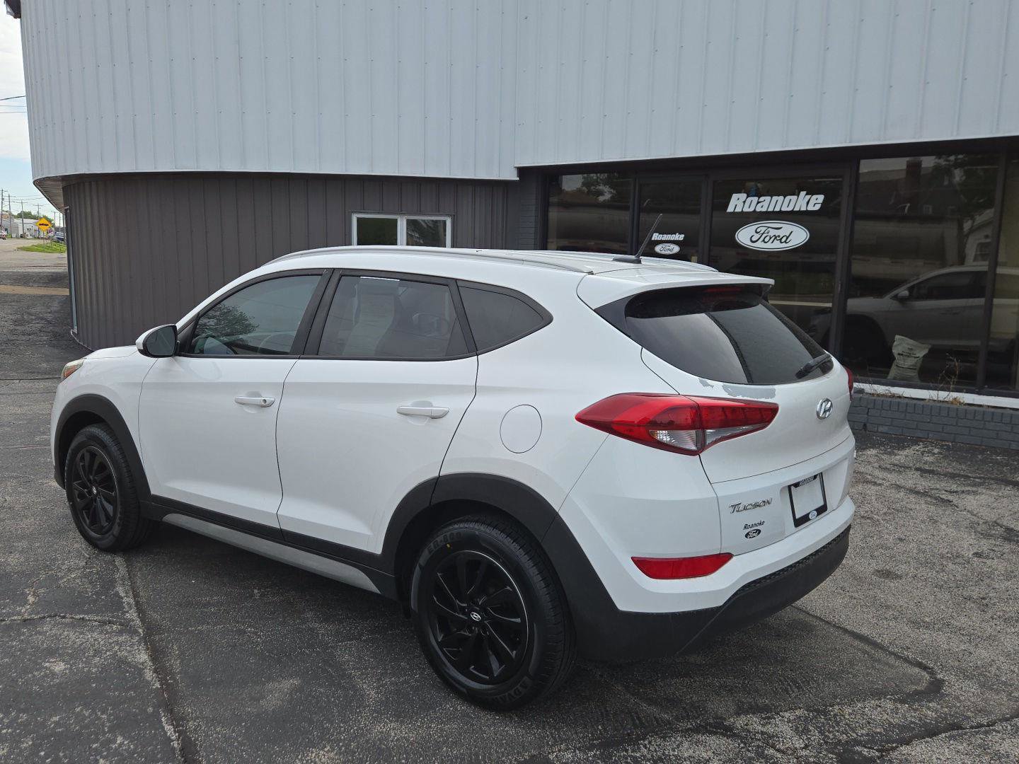 Used 2017 Hyundai Tucson SE AWD/4WD image 6