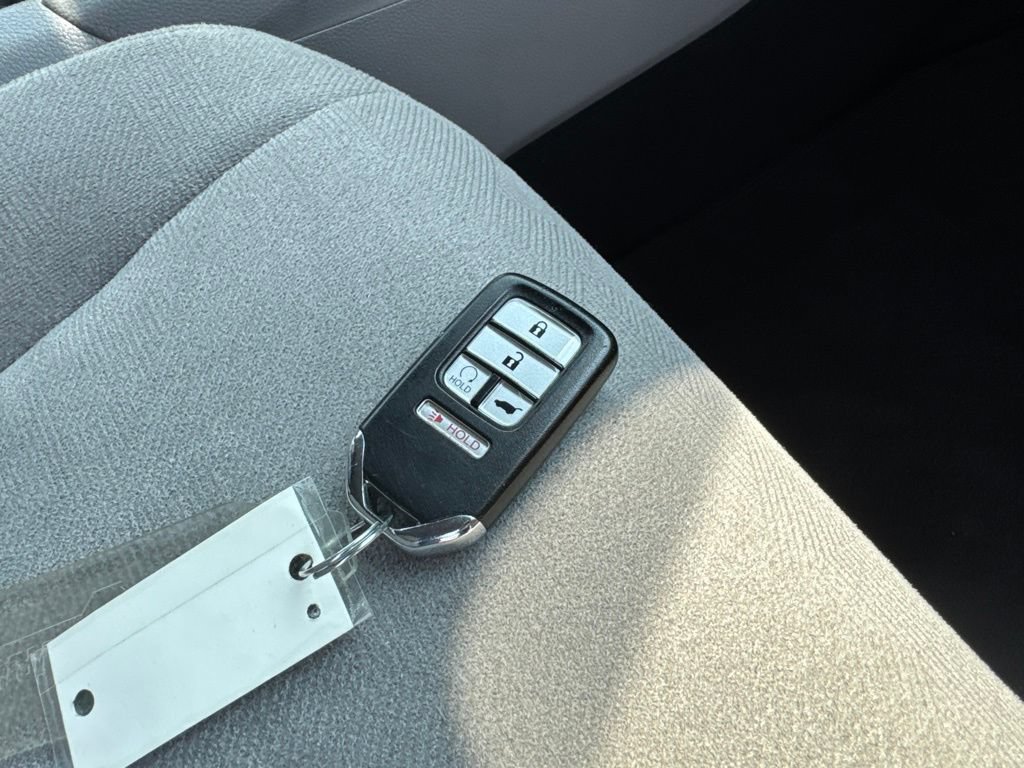 Used 2021 Honda Pilot EX image 40