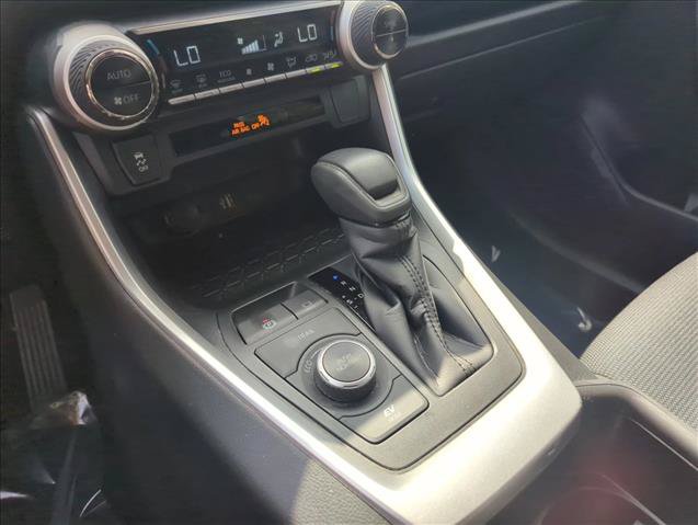 Certified 2025 Toyota RAV4 LE AWD/4WD image 17