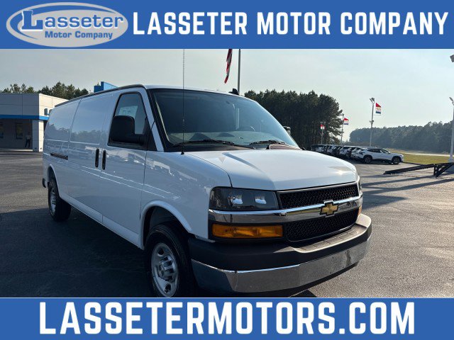 New 2025 Chevrolet Express 3500 Extended w/ Driver Convenience Package