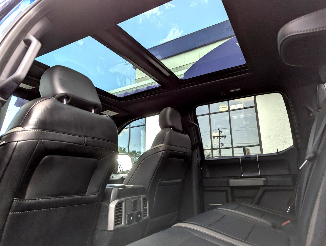 Used 2018 Ford F150 Raptor w/ Equipment Group 802A Luxury image 61