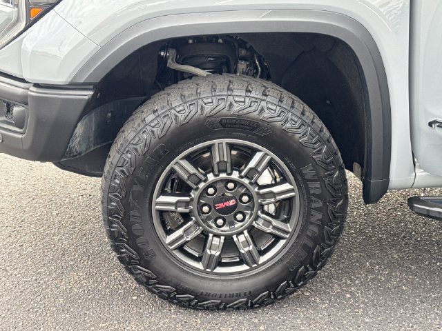 Used 2024 GMC Sierra 1500 AT4X AWD/4WD image 26