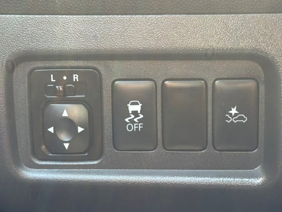 Used 2024 Mitsubishi Mirage ES FWD image 12