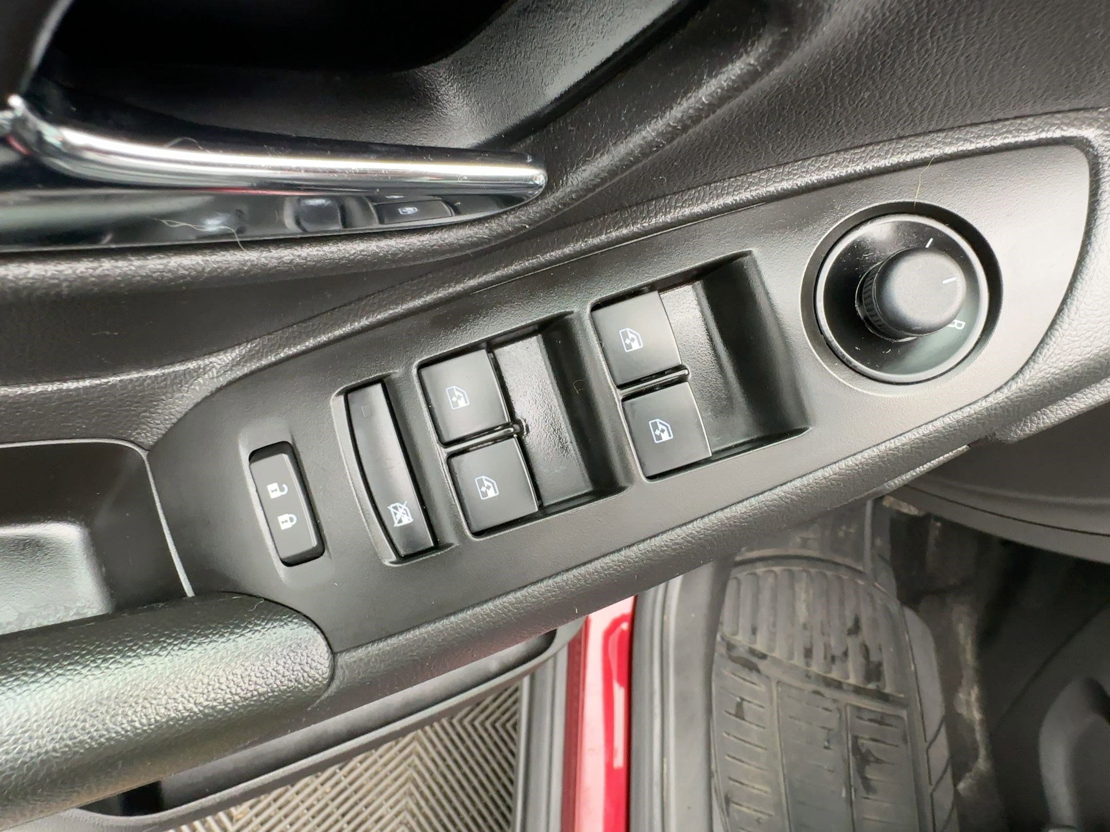 Used 2021 Chevrolet Trax LT image 12