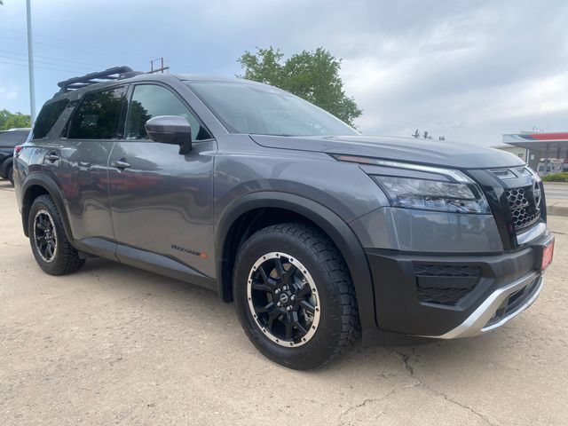 Used 2024 Nissan Pathfinder Rock Creek AWD/4WD image 7