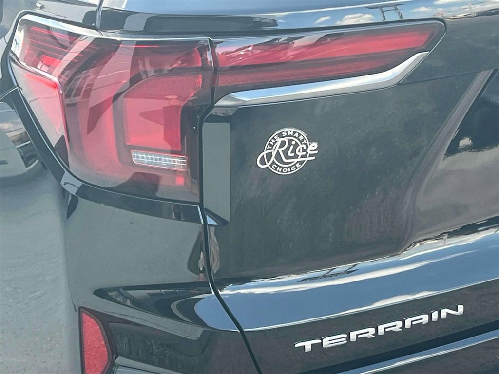 New 2026 GMC Terrain AT4 w/ Convenience Package III image 10