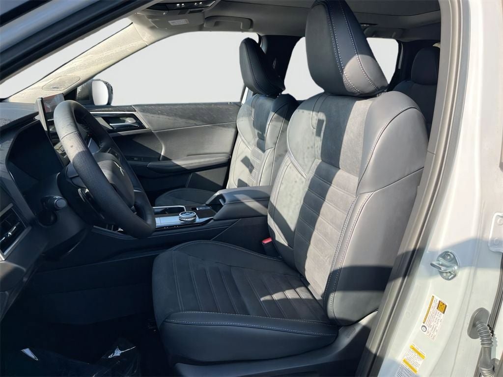 New 2026 Mitsubishi Outlander Trail Edition image 24