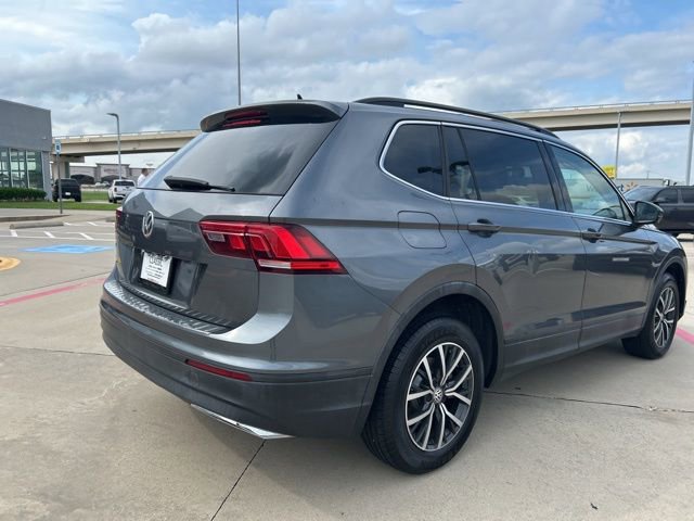 Used 2019 Volkswagen Tiguan SE w/ Panoramic Sunroof Package FWD image 13