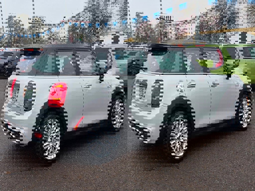 Used 2018 MINI Cooper S image 32