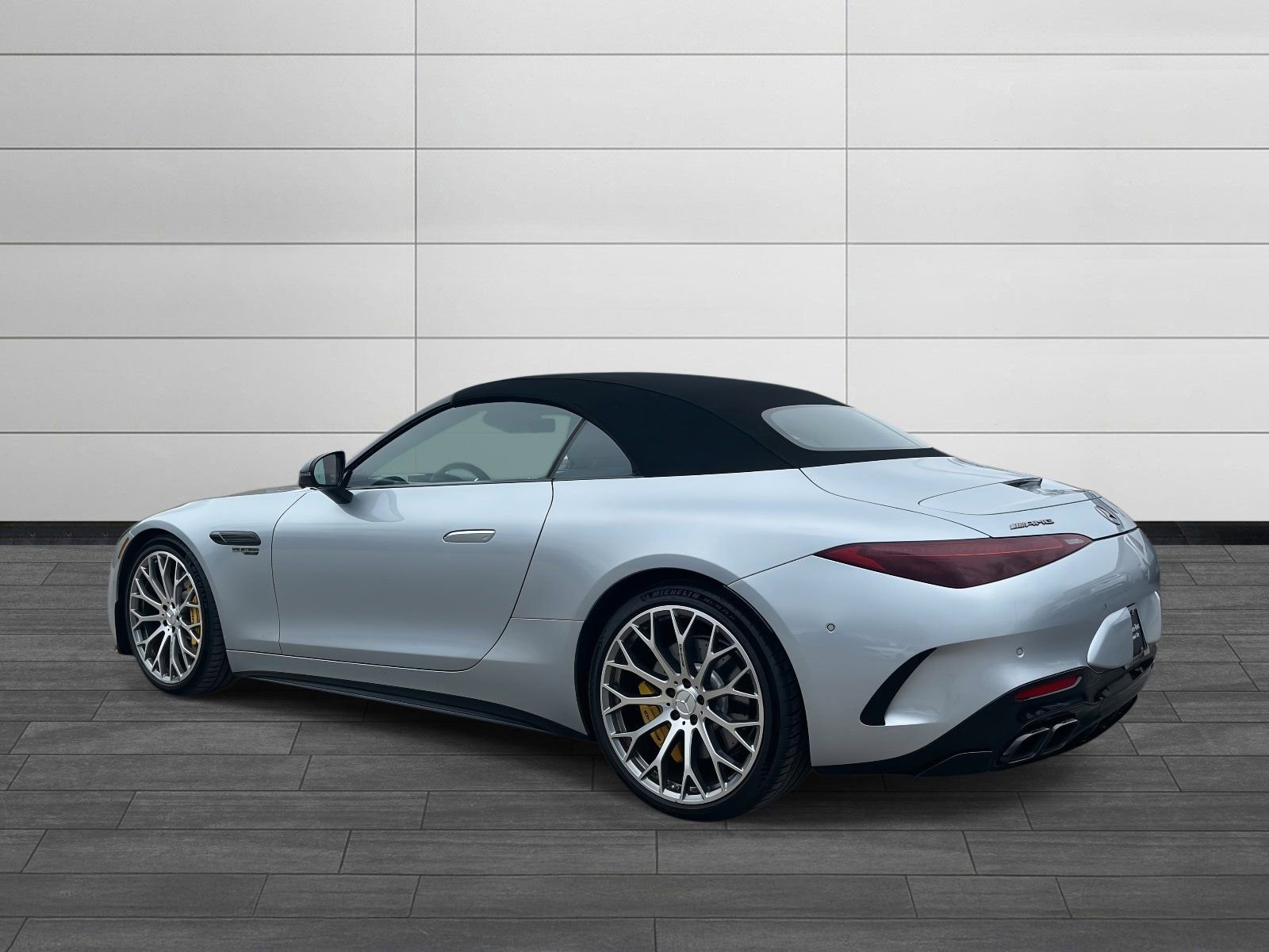 Certified 2022 Mercedes-Benz SL 63 AMG 4MATIC image 4