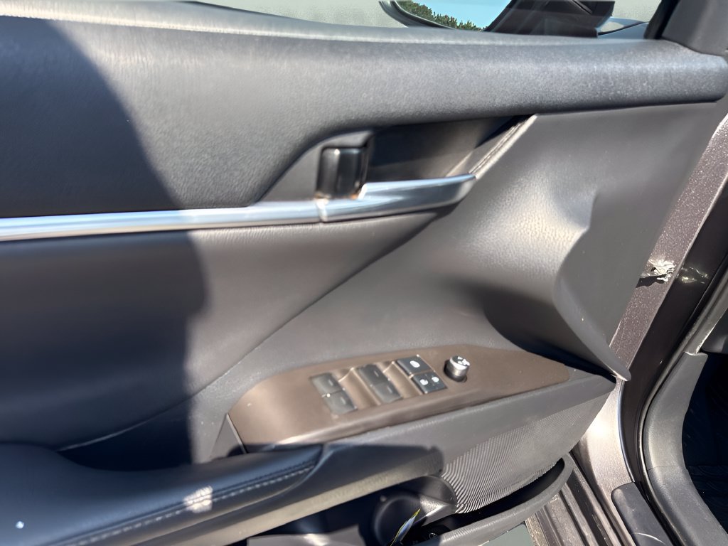 Used 2021 Toyota Camry XSE FWD image 22
