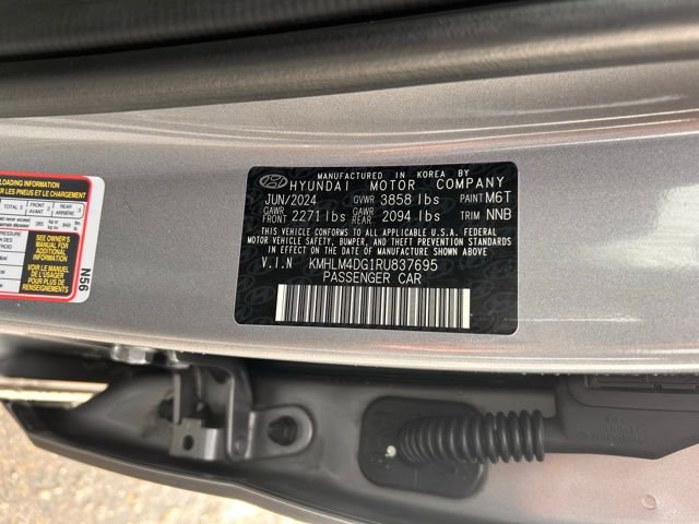 Used 2024 Hyundai Elantra SEL image 28