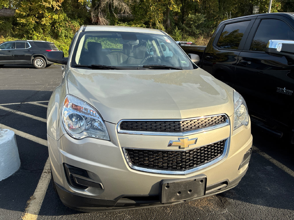 Used 2015 Chevrolet Equinox LS FWD image 2