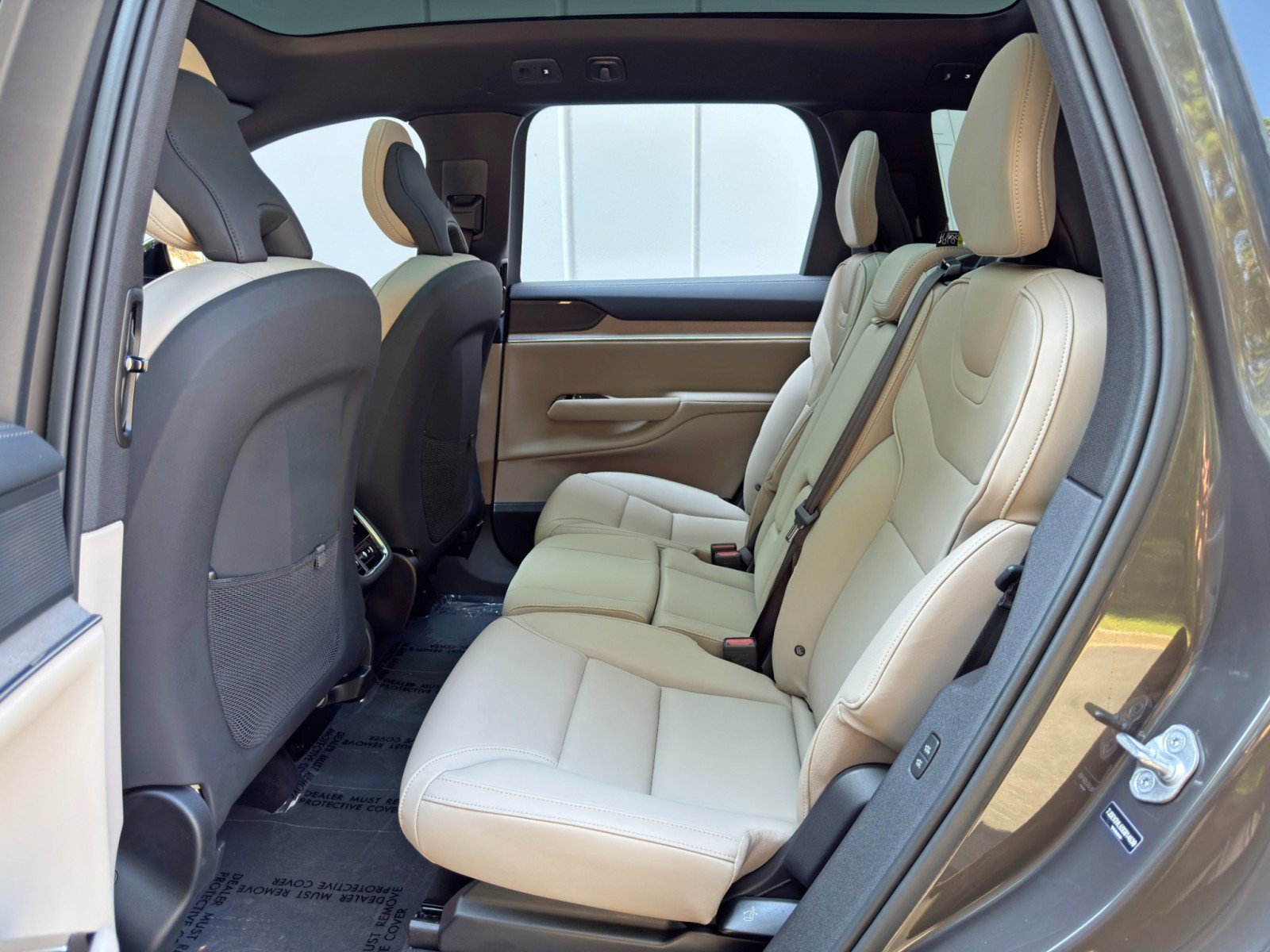 Used 2025 Volvo EX90 Ultra AWD/4WD image 41