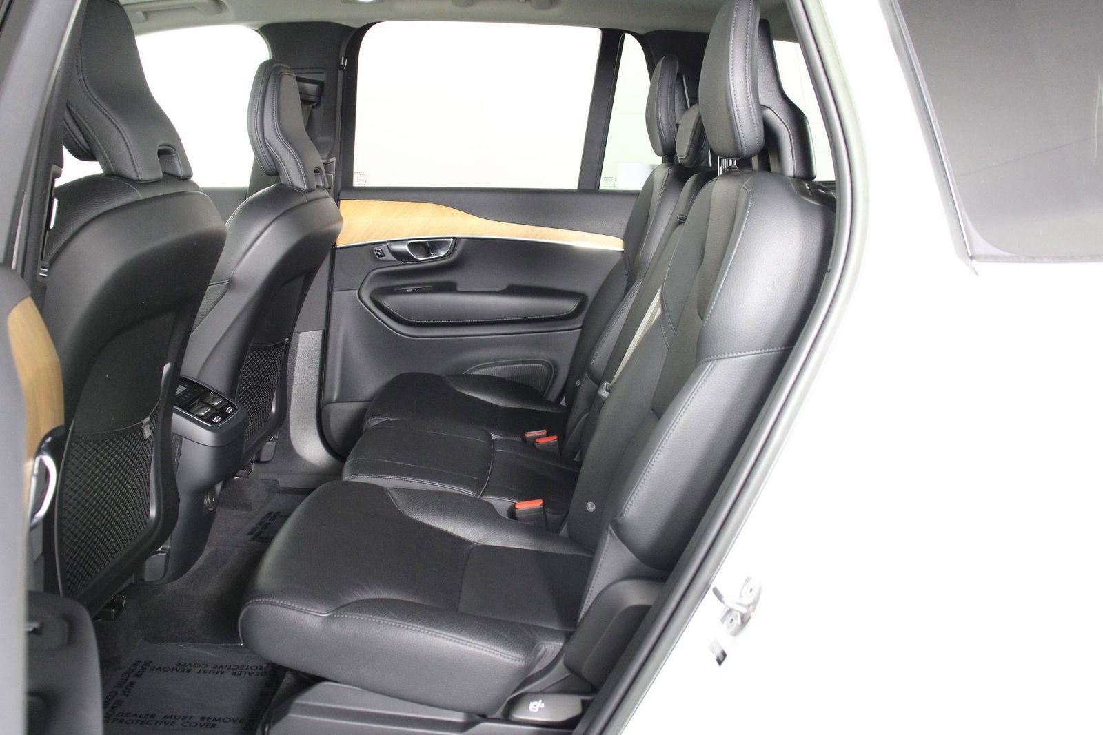 Used 2023 Volvo XC90 B5 Plus w/ Protection Package Premier AWD/4WD image 32