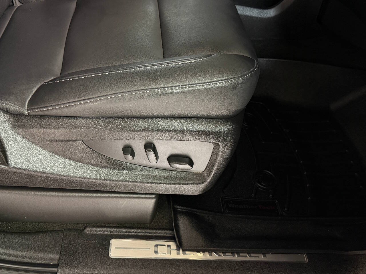 Used 2018 Chevrolet Tahoe LT RWD image 45
