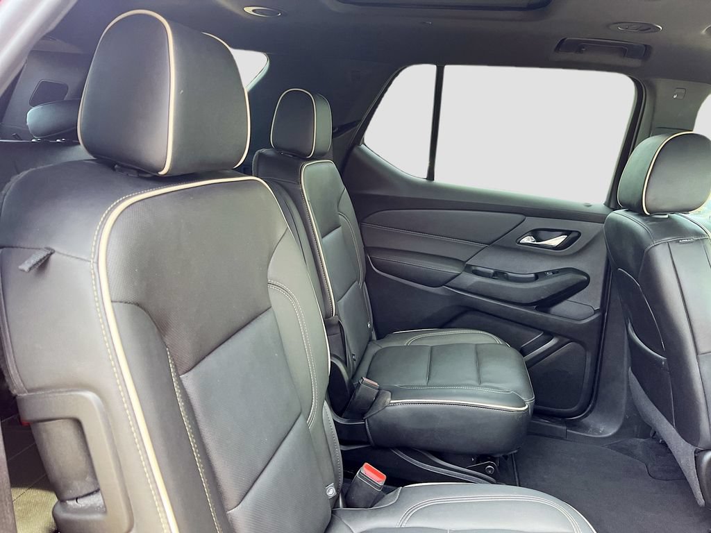 Used 2023 Chevrolet Traverse Premier AWD/4WD image 30