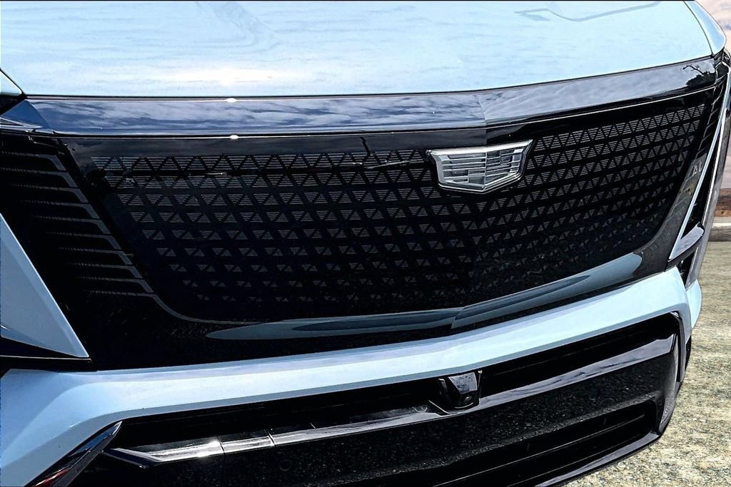 Certified 2026 Cadillac Vistiq Premium Luxury w/ LPO, Floor Liner Package AWD/4WD image 34