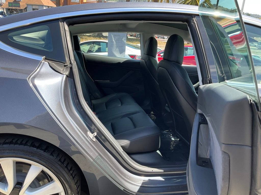 Used 2018 Tesla Model 3 Long Range image 52