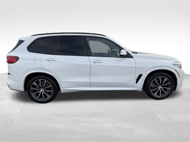 Used 2021 BMW X5 xDrive40i w/ M Sport Package image 5