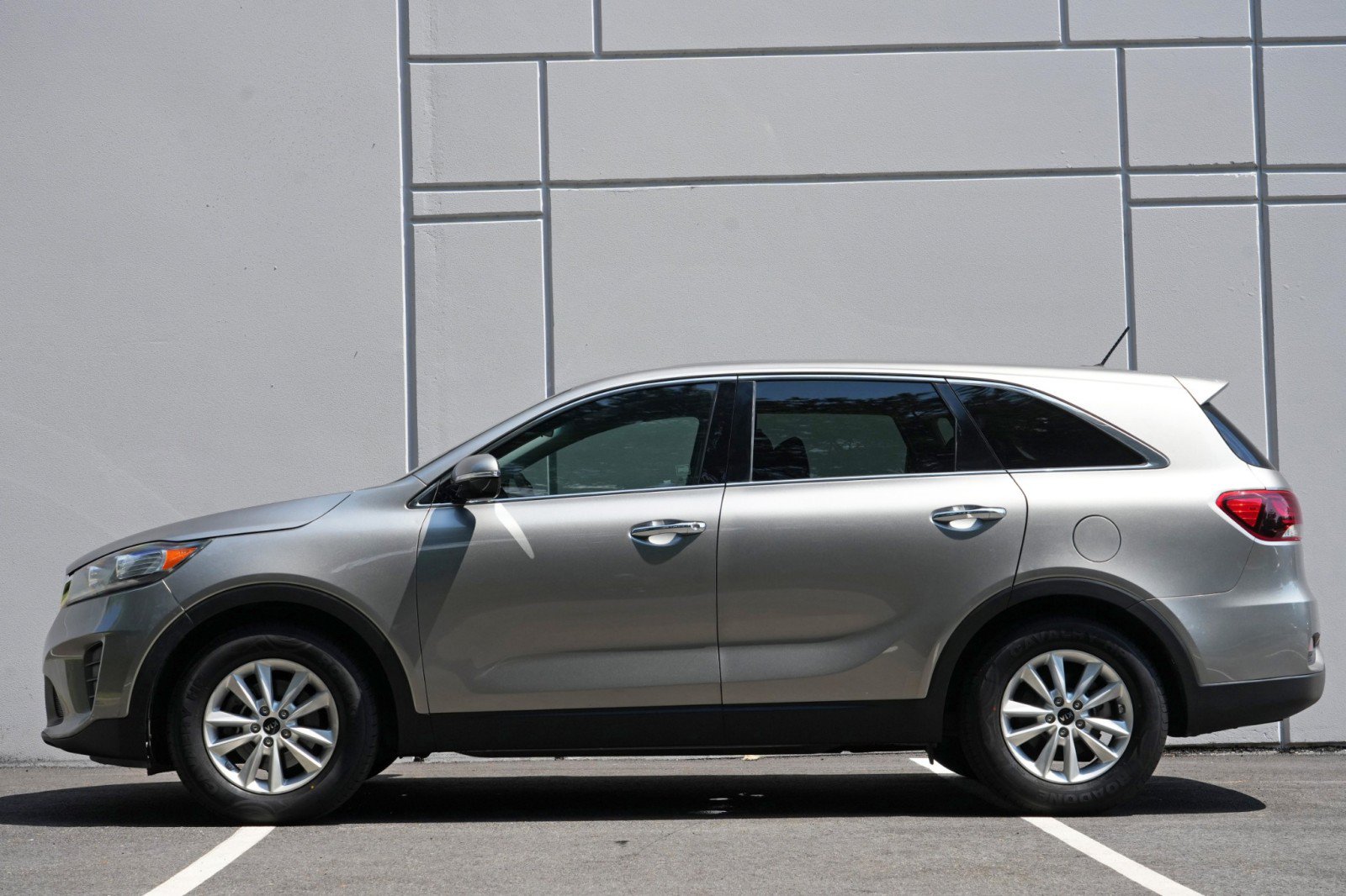 Used 2019 Kia Sorento FWD image 8