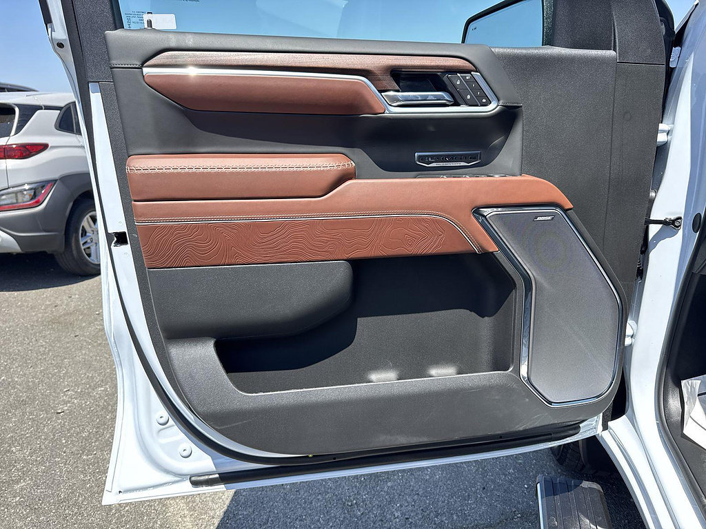 New 2026 GMC Sierra 1500 Denali Ultimate w/ LPO, Black Badging Package AWD/4WD image 19